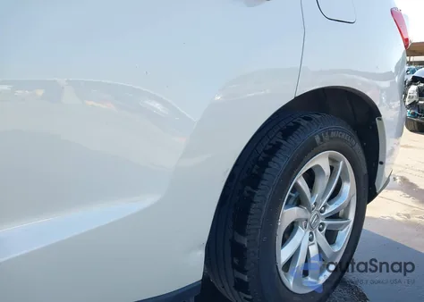 2017 Acura Rdx Acurawatch Plus Package z USA, uszkodzony, nr VIN 5J8TB3H35HL010994